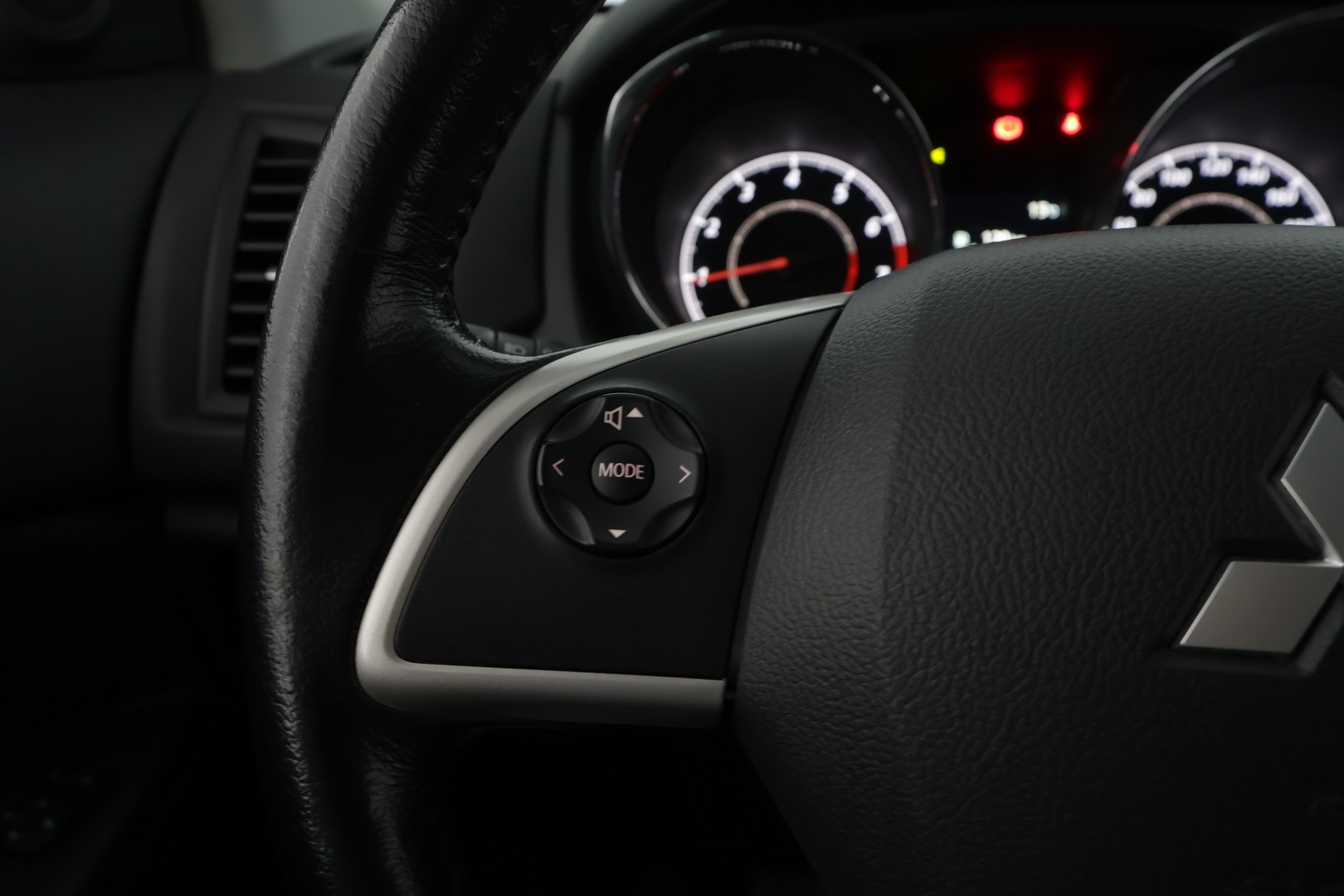MITSUBISHI ASX 2015