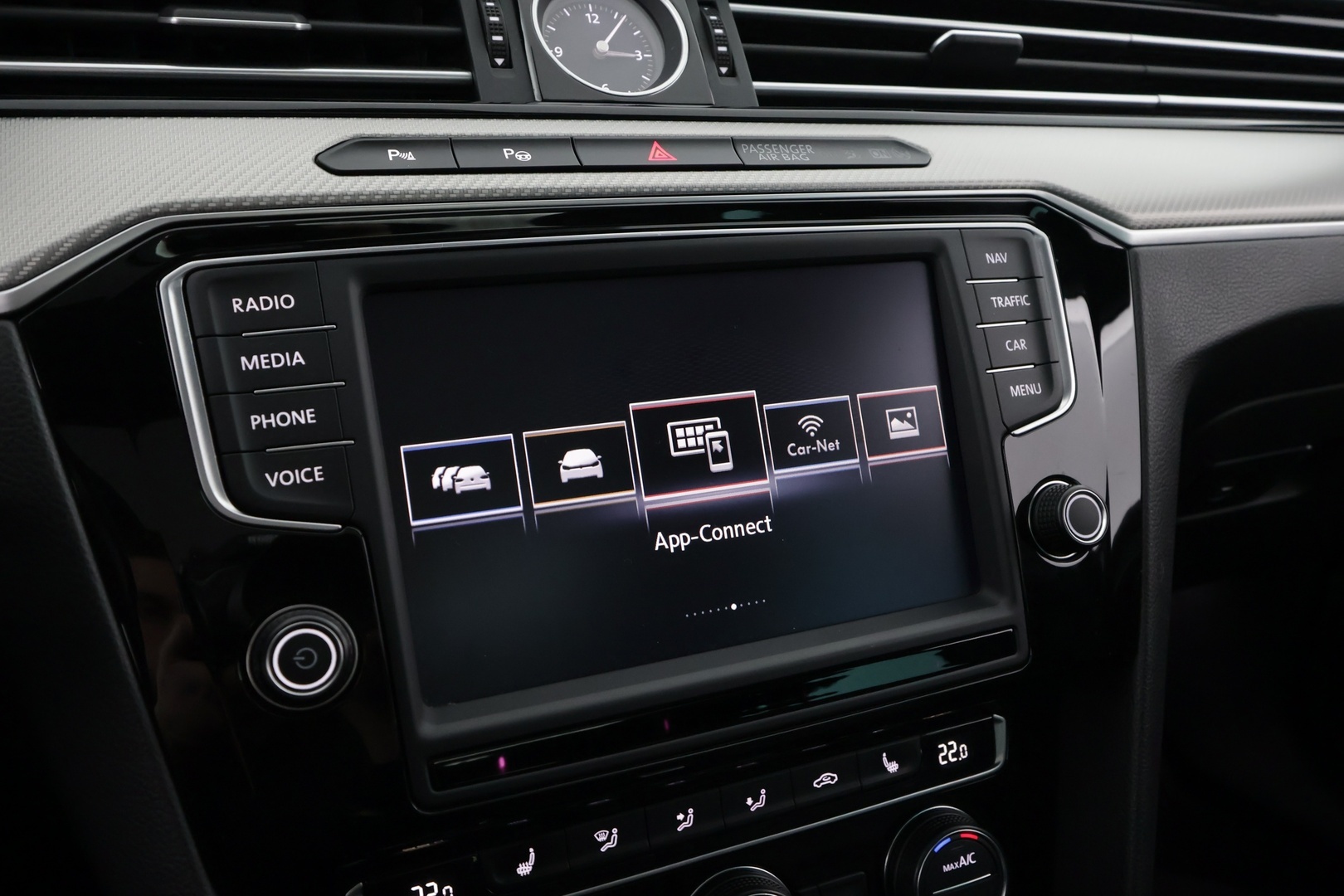 VOLKSWAGEN Passat 2016