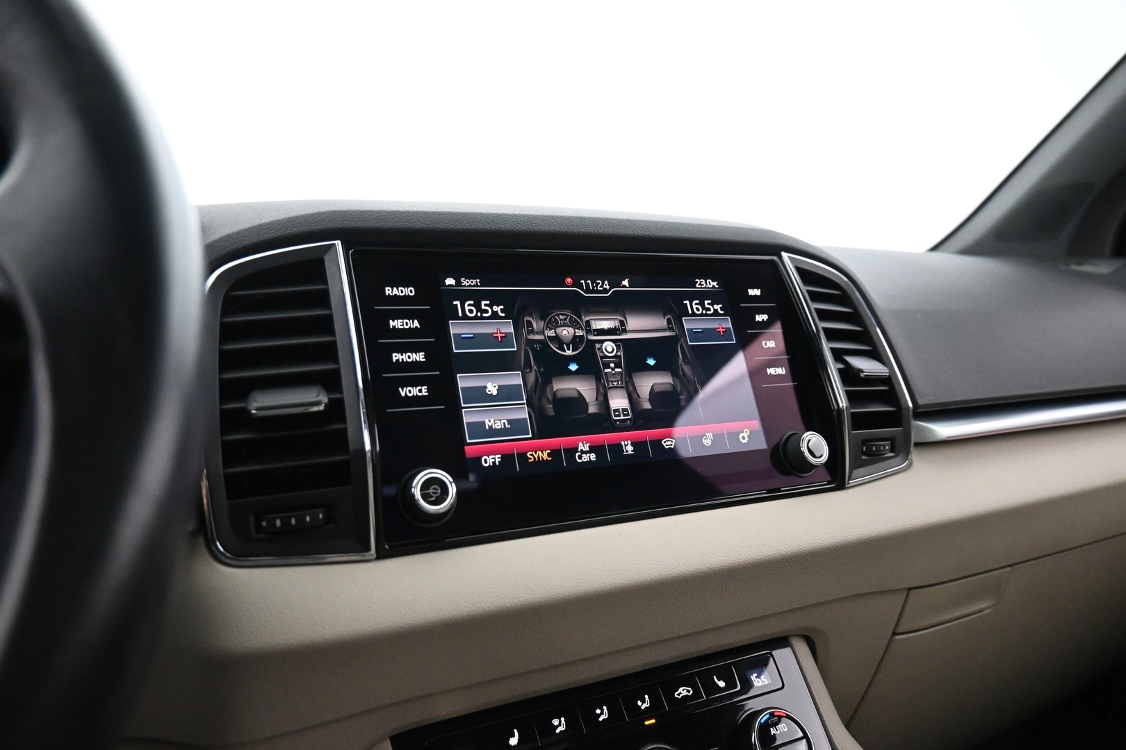 SKODA Karoq 2019