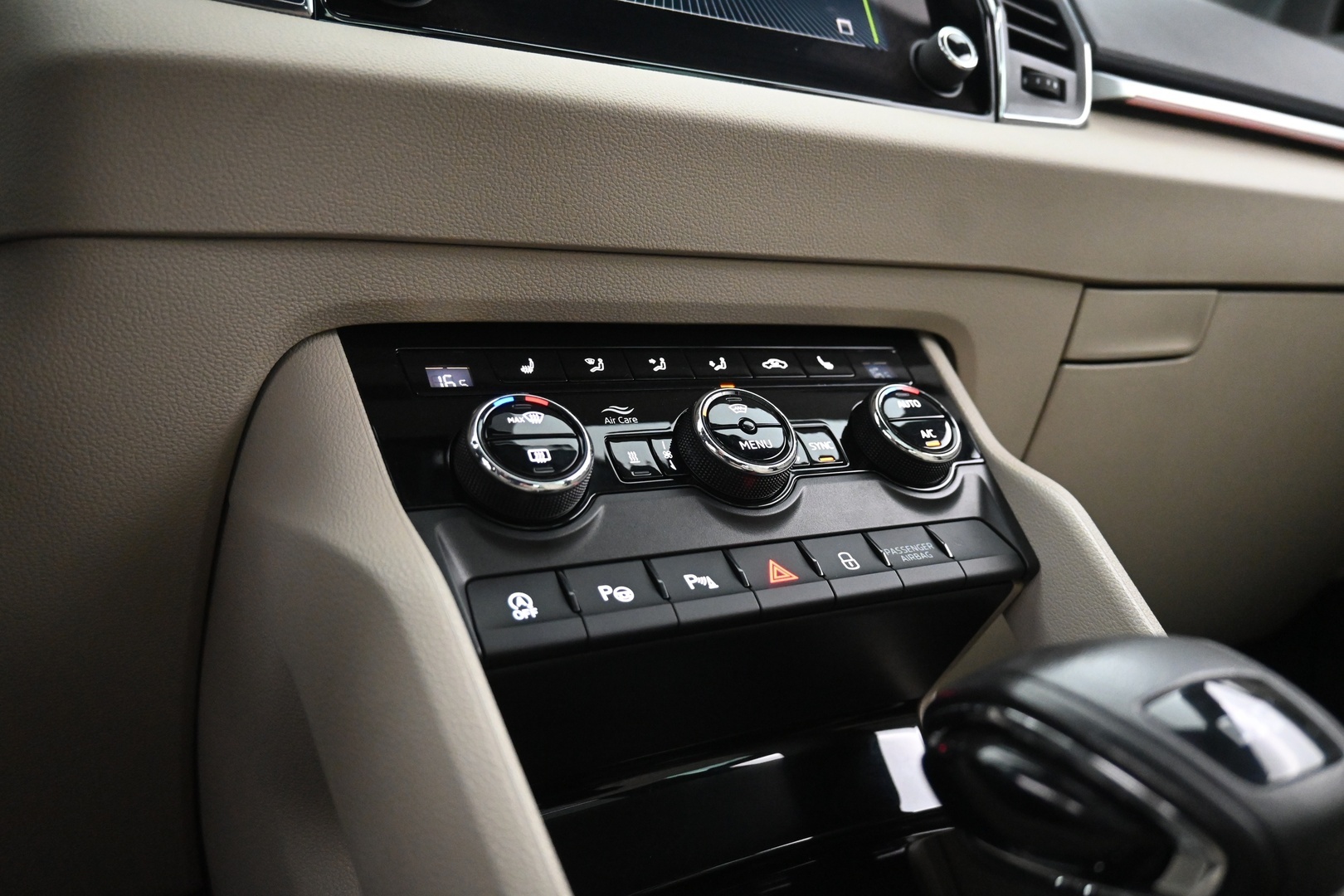 SKODA Karoq 2019
