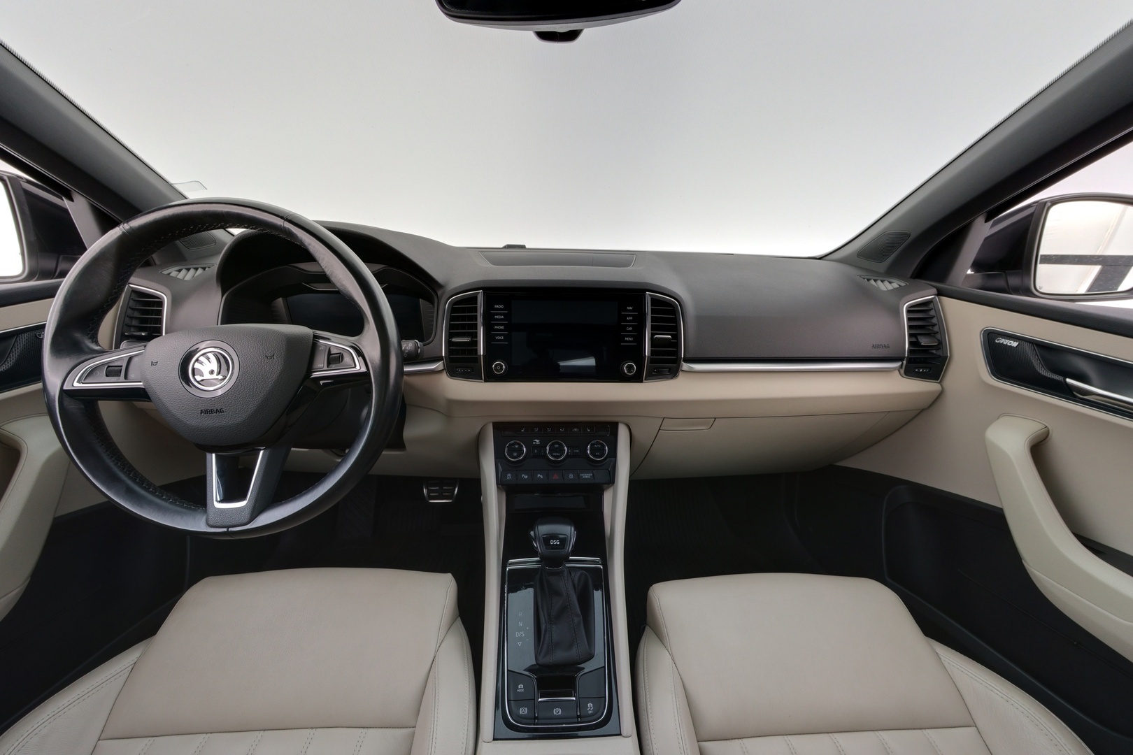 SKODA Karoq 2019