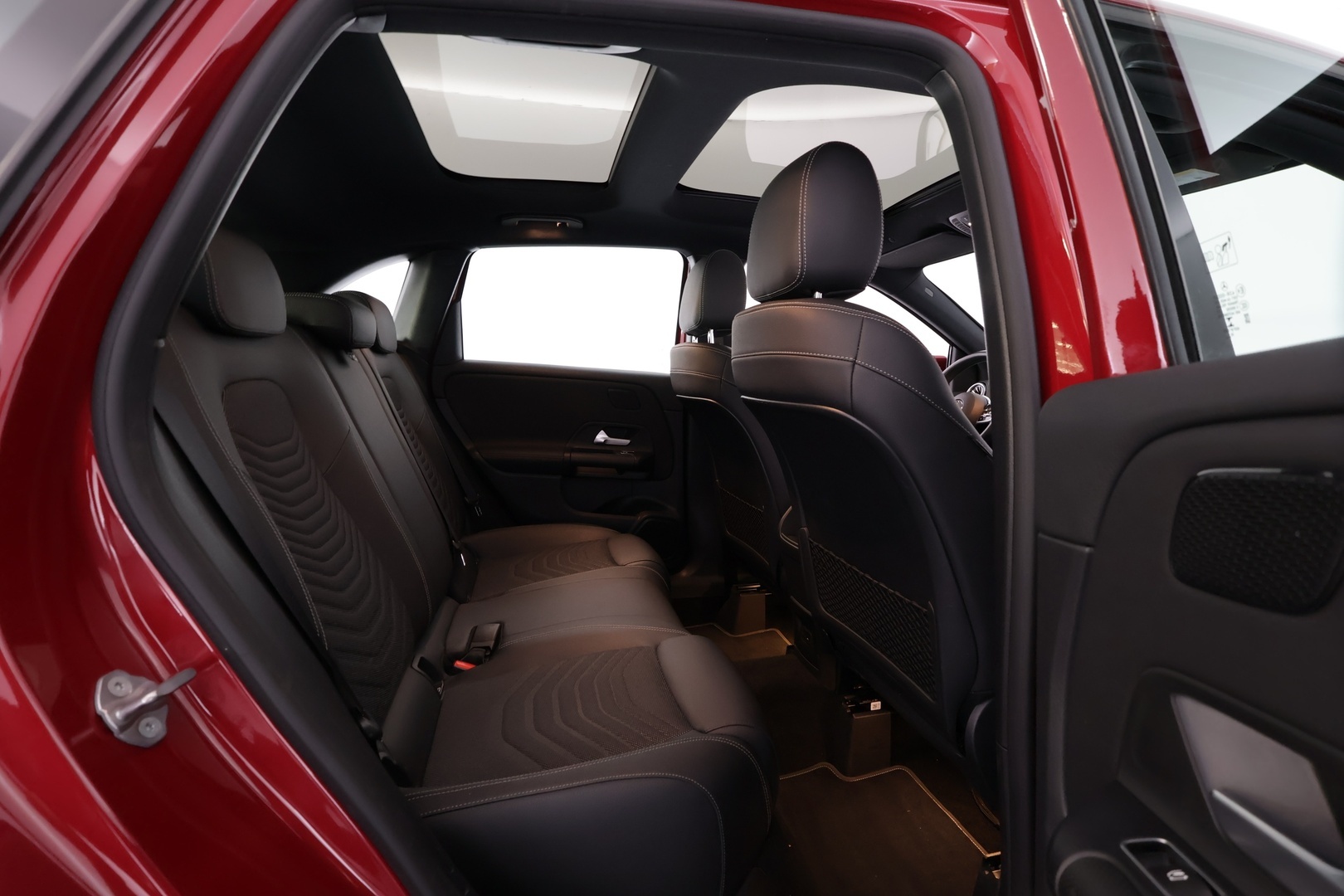 MERCEDES-BENZ B 2021