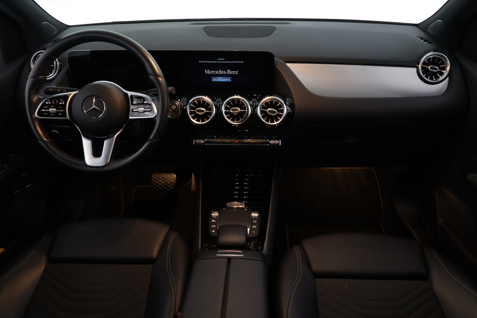 MERCEDES-BENZ B 2021