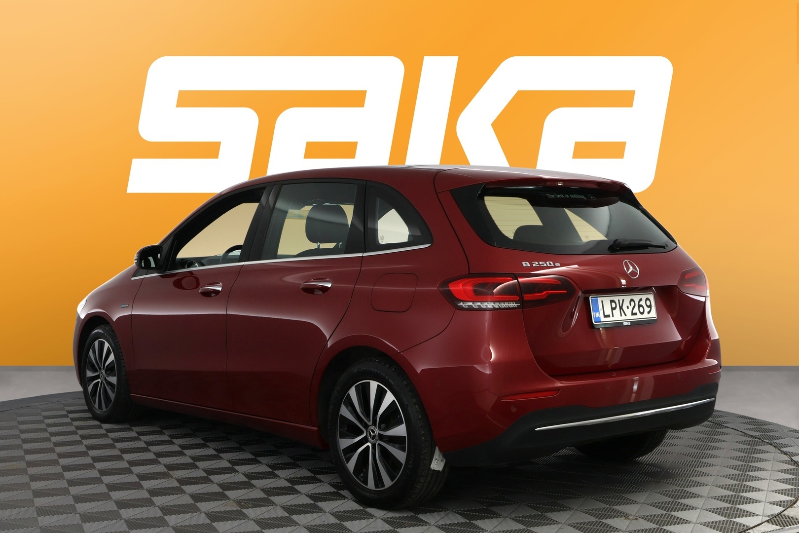 MERCEDES-BENZ B 2021