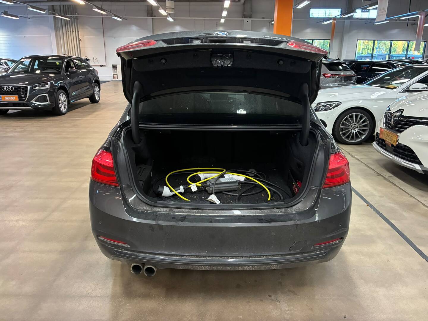 BMW 330 2017