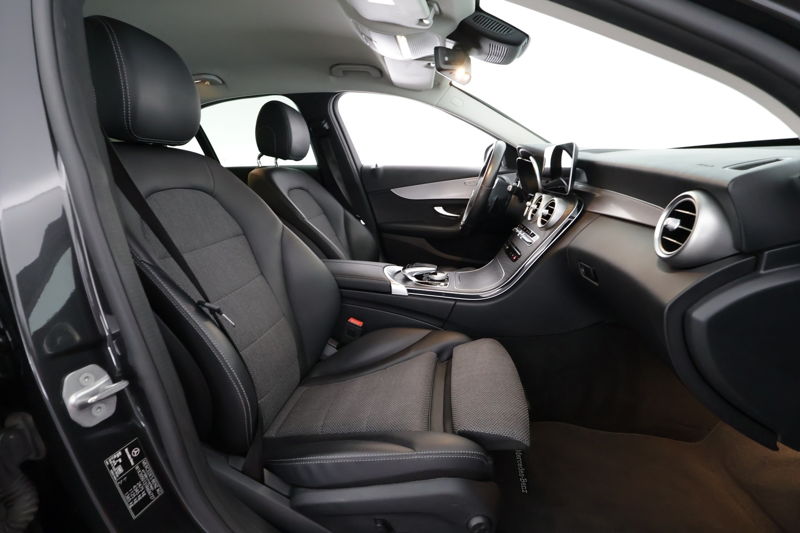 MERCEDES-BENZ C 2021