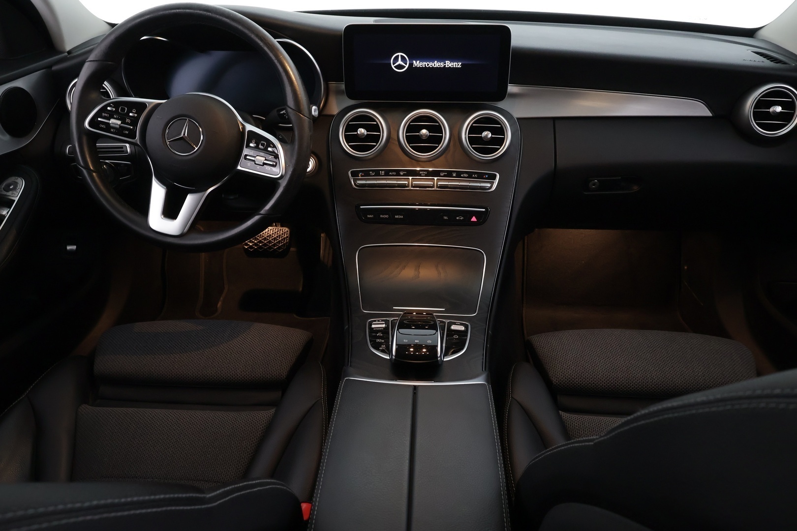 MERCEDES-BENZ C 2021