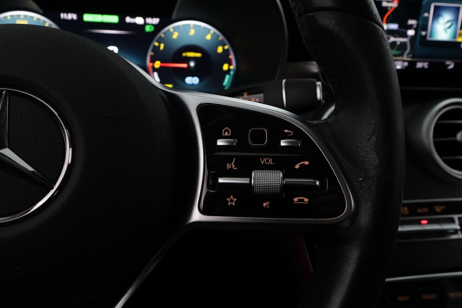 MERCEDES-BENZ C 2021