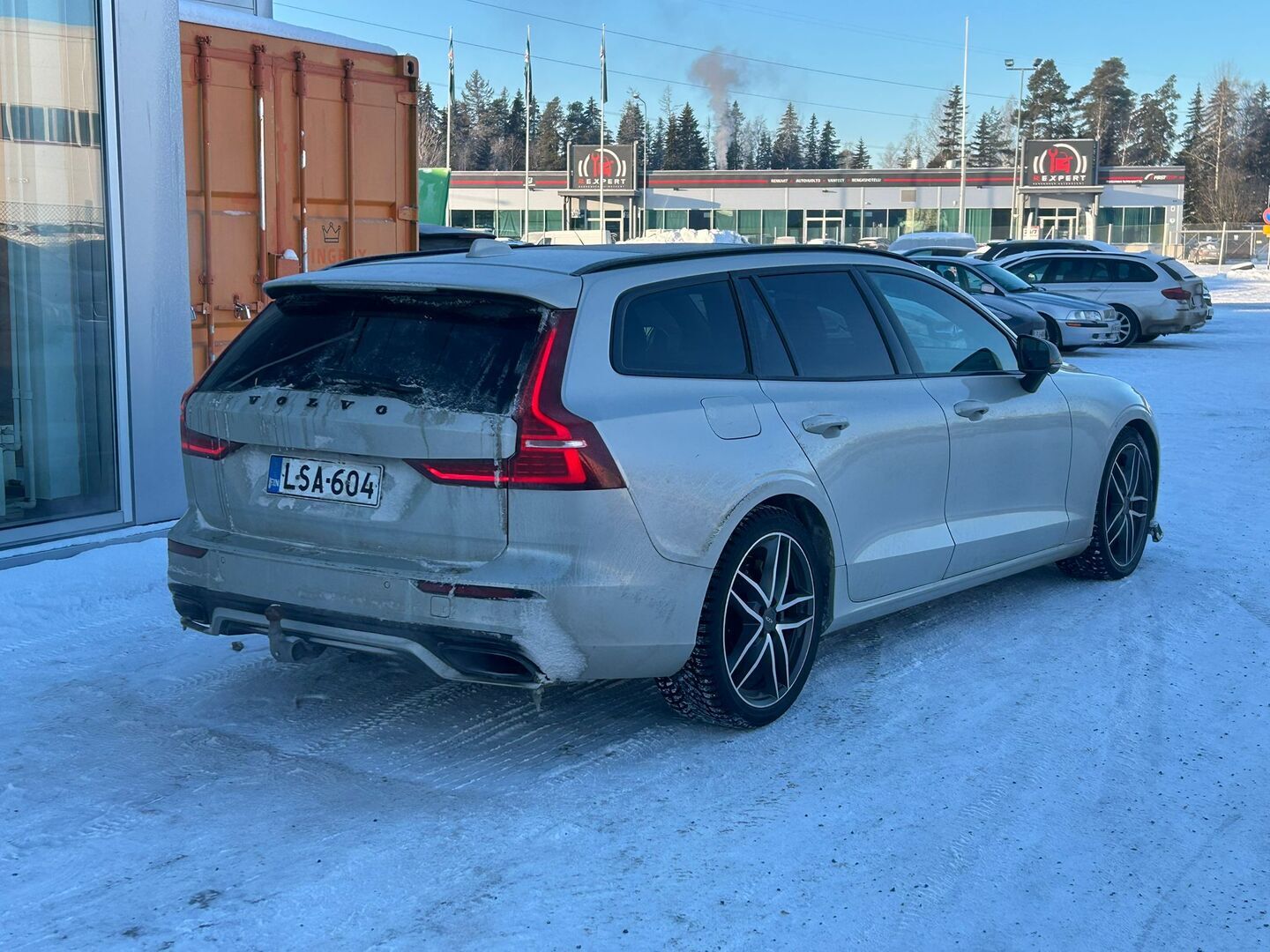 VOLVO V60 2021