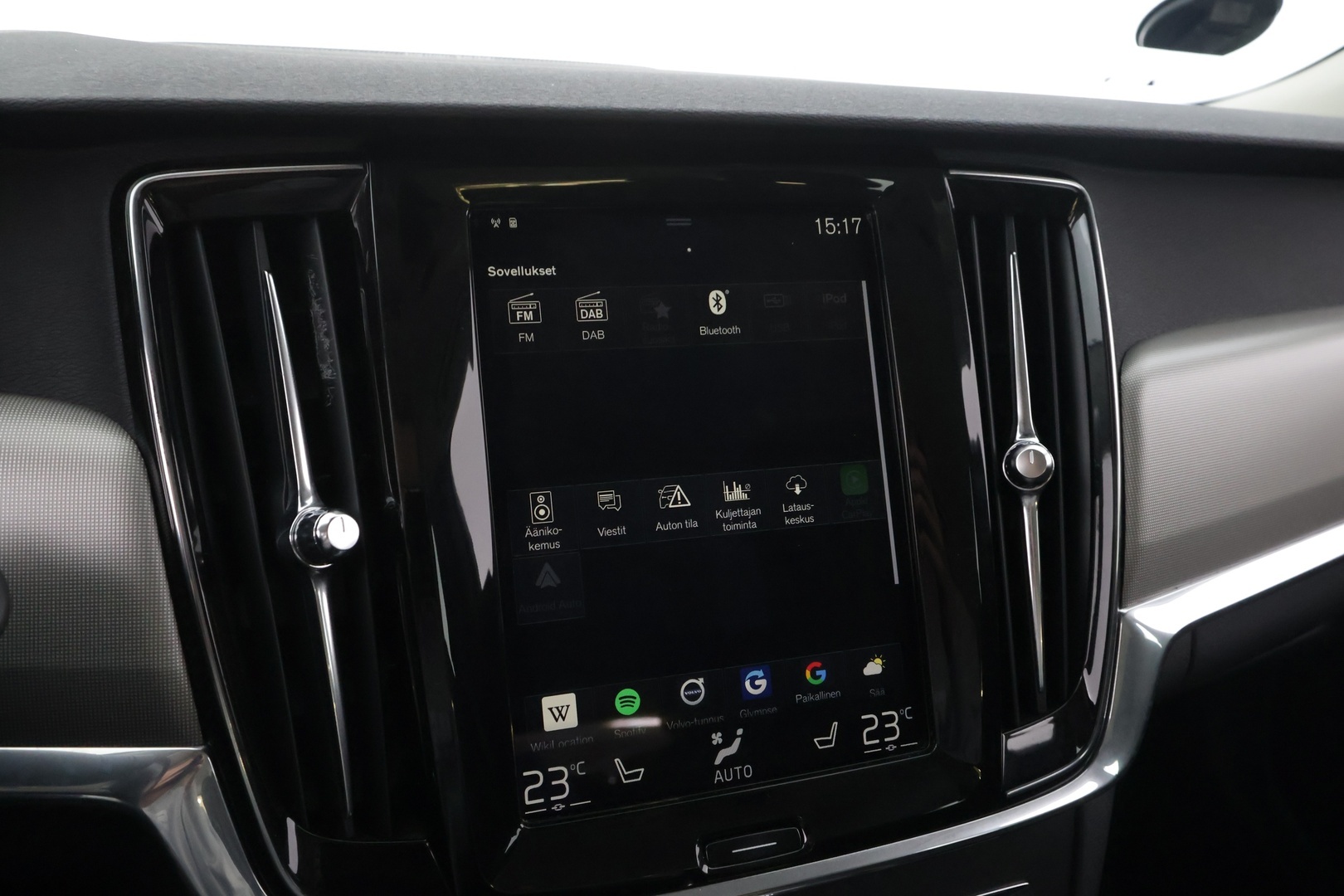 VOLVO V90 Cross Country 2021