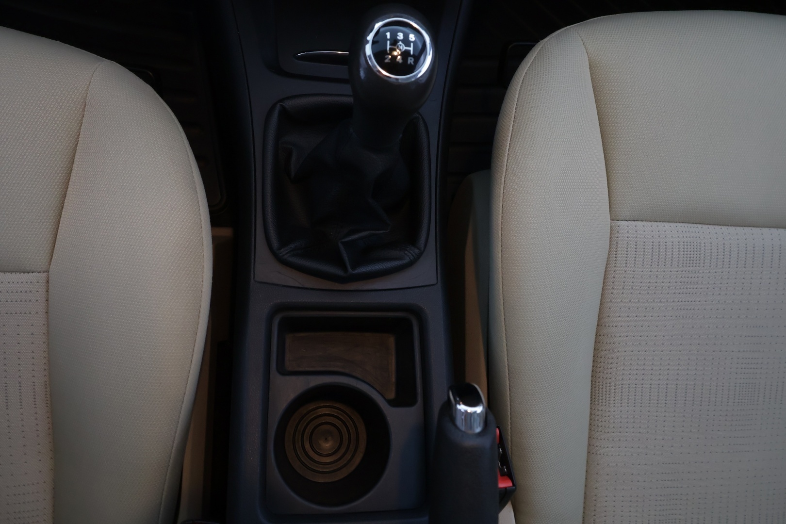 MERCEDES-BENZ A 2010