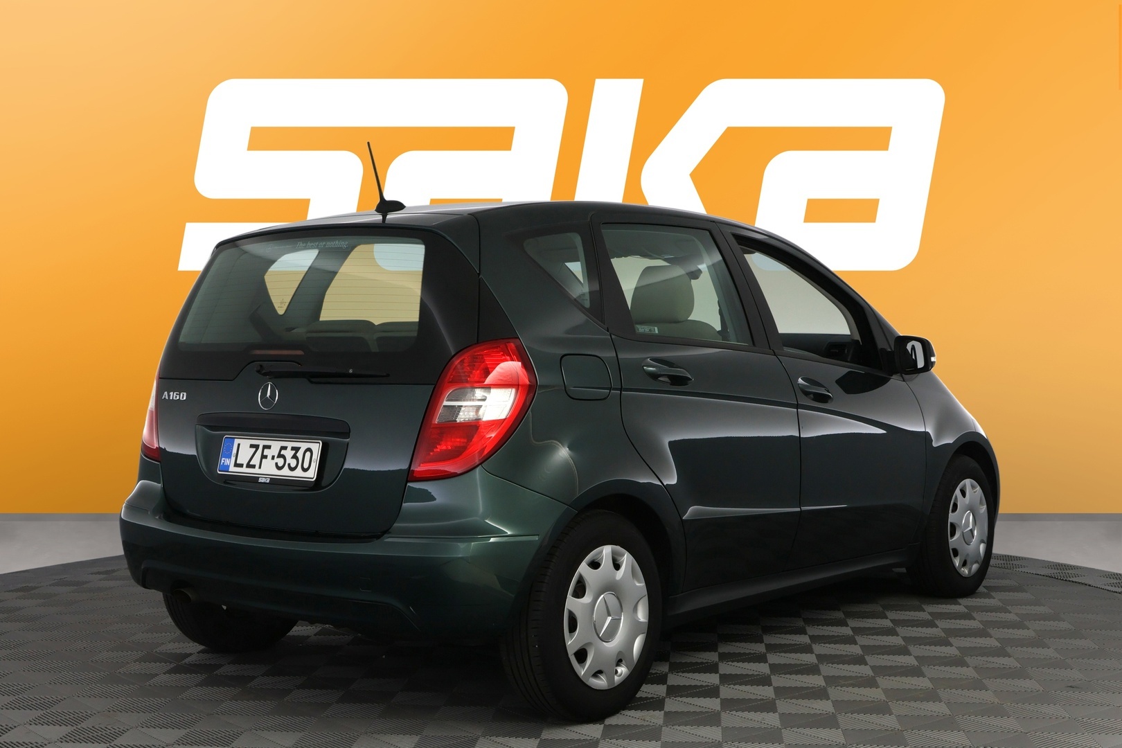 MERCEDES-BENZ A 2010