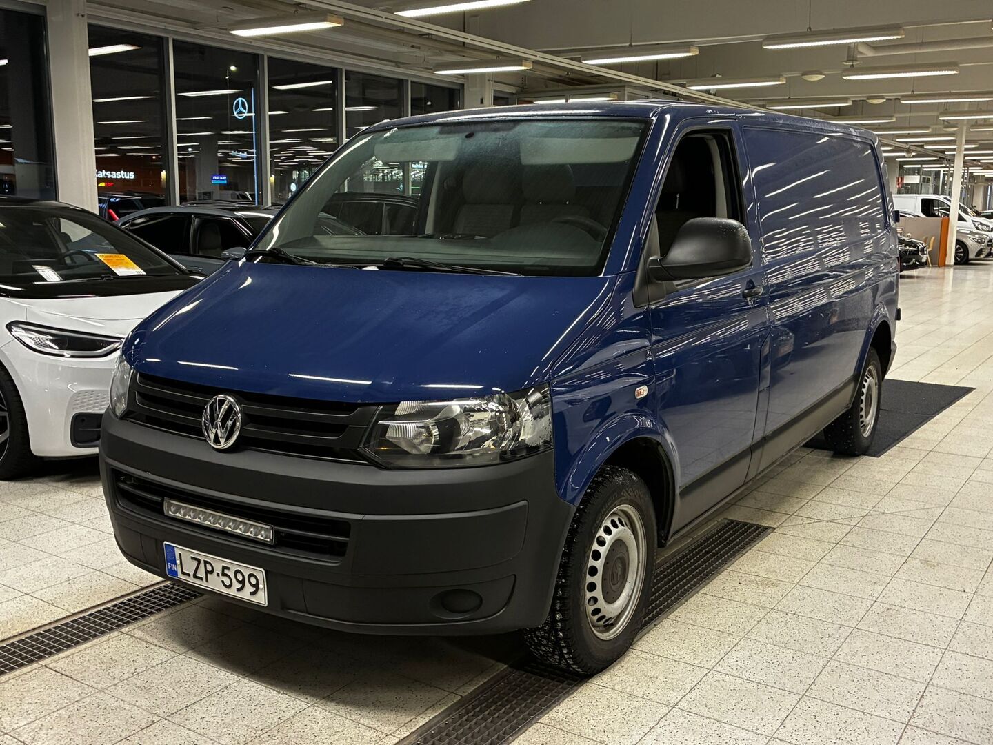 VOLKSWAGEN Transporter 2011
