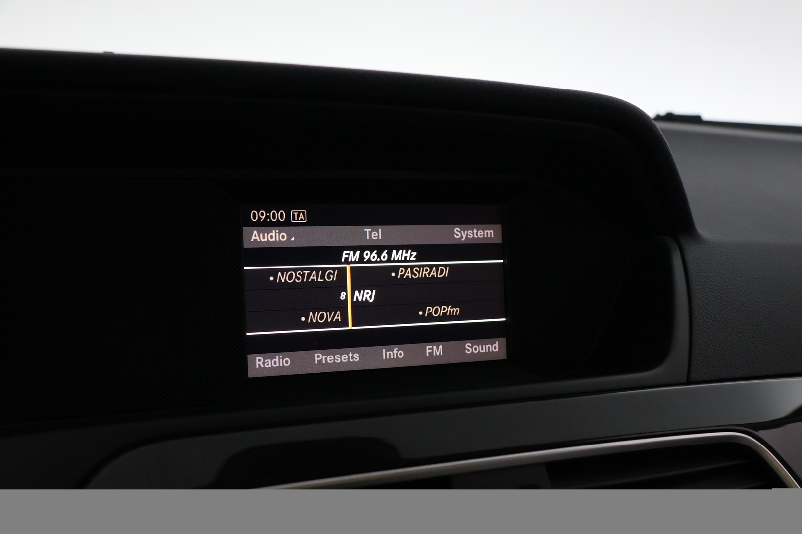 MERCEDES-BENZ C 2012