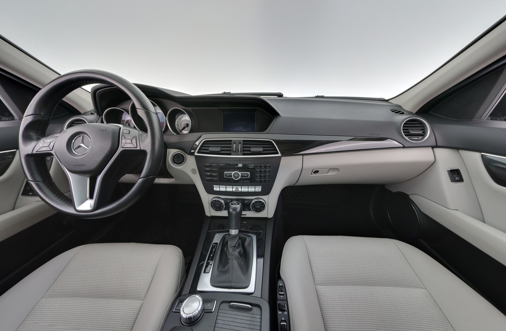 MERCEDES-BENZ C 2012