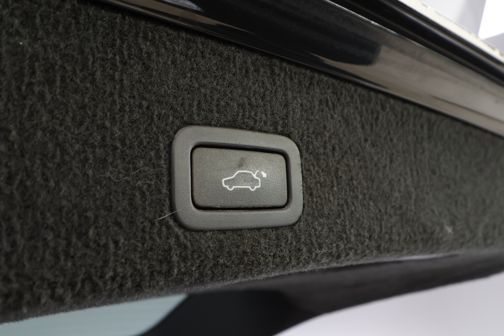 VOLVO V70 2011