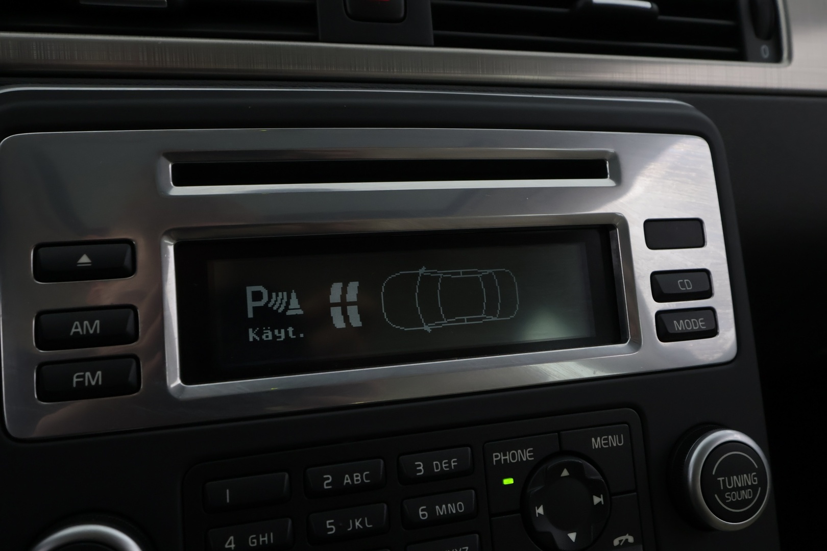VOLVO V70 2011