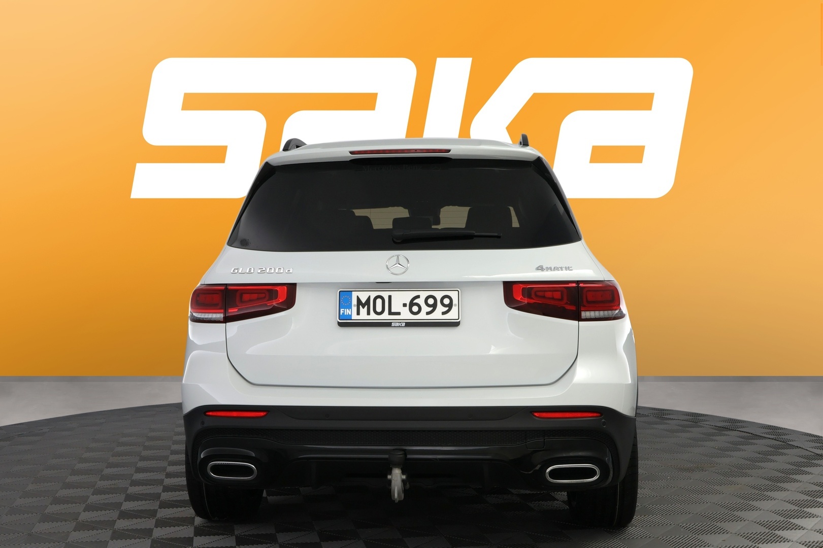 MERCEDES-BENZ GLB 2023