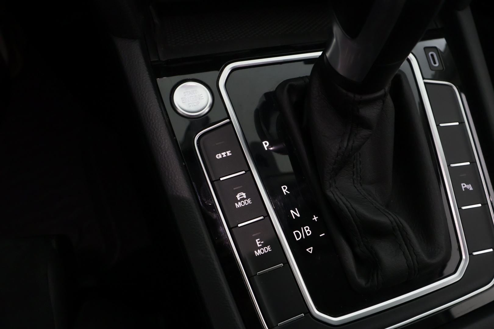 VOLKSWAGEN Passat 2020