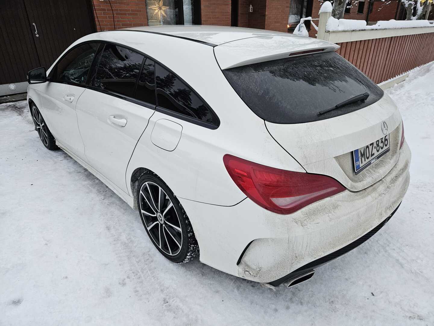 MERCEDES-BENZ CLA 2016