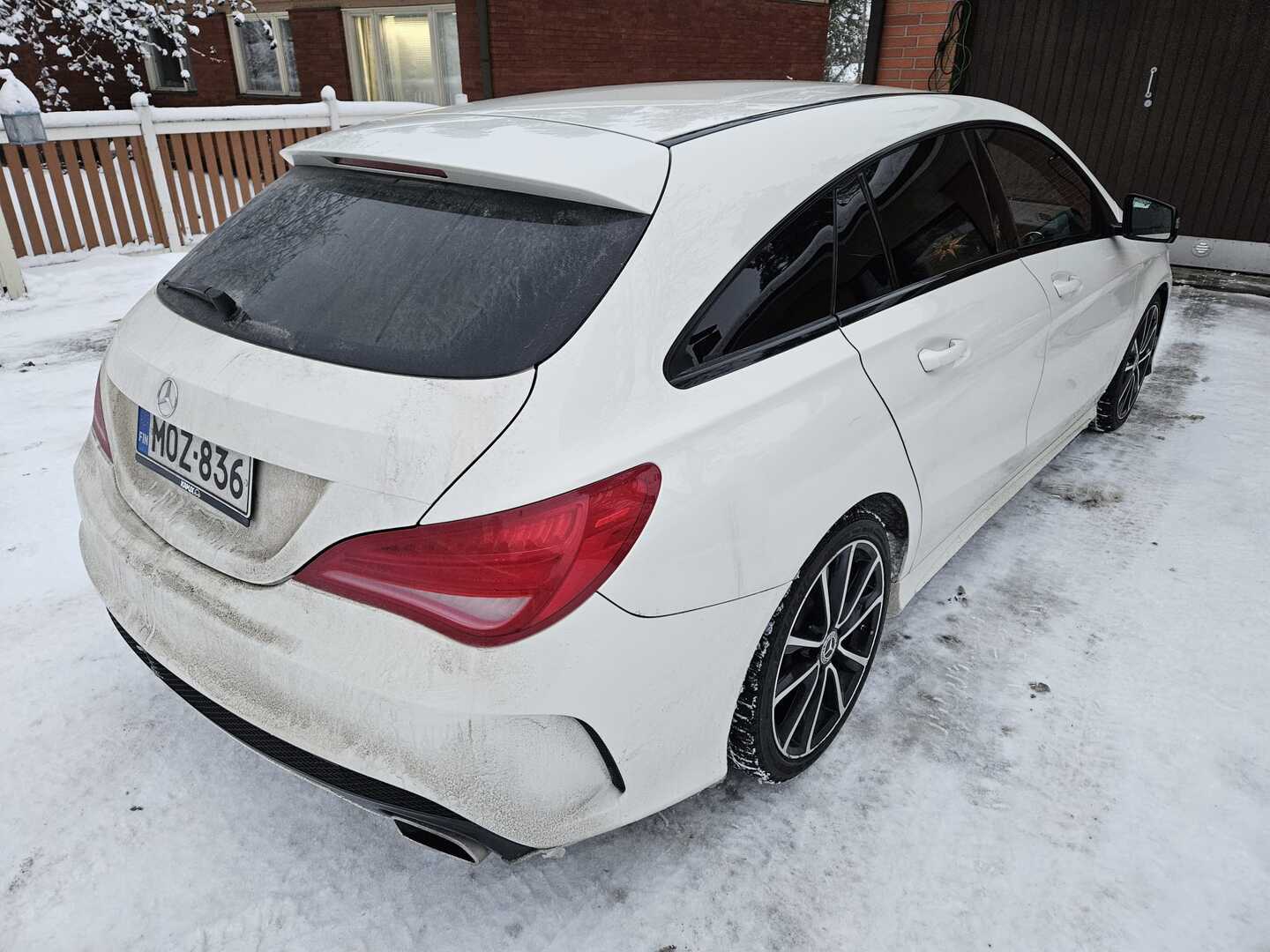 MERCEDES-BENZ CLA 2016