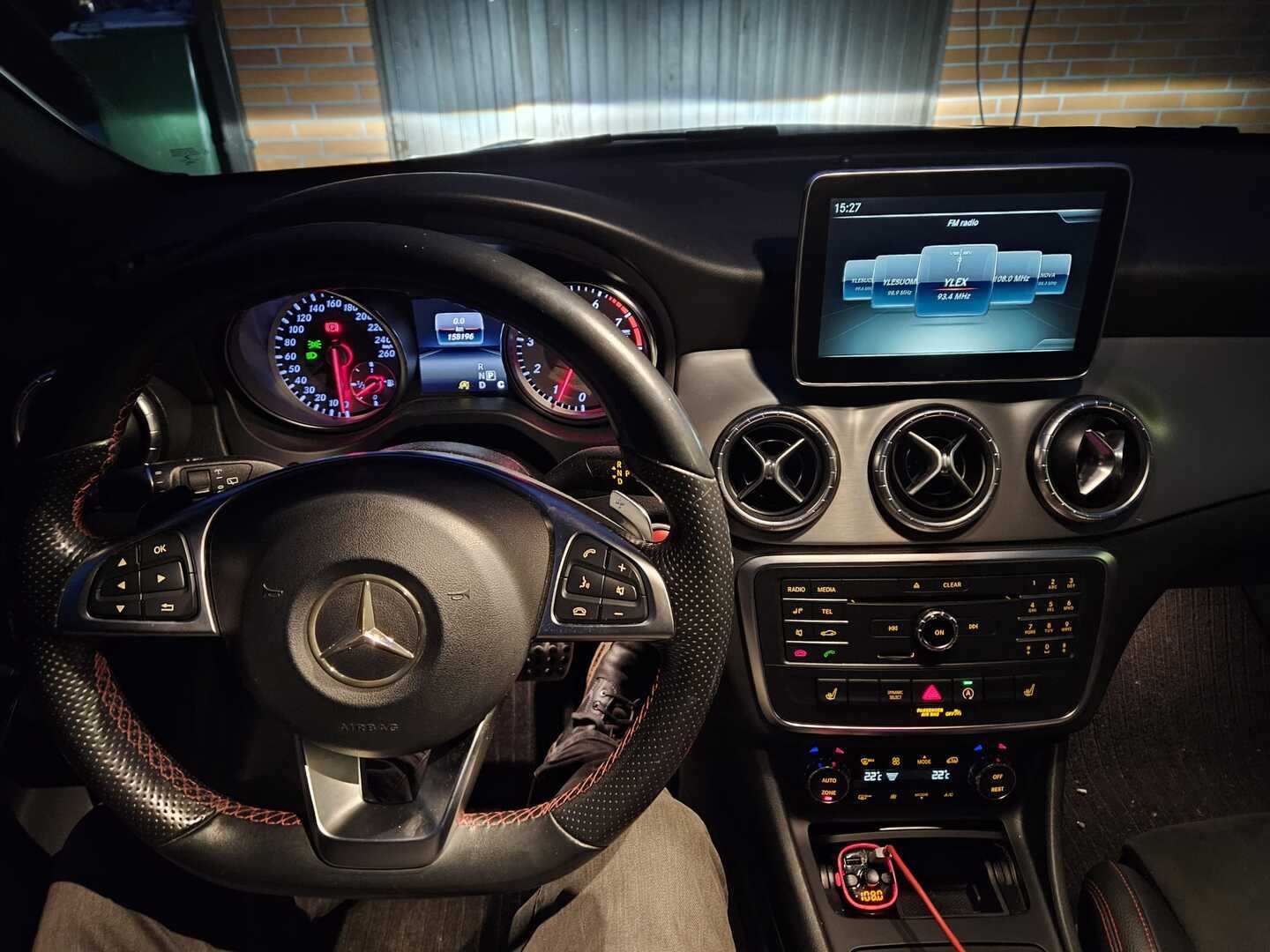MERCEDES-BENZ CLA 2016