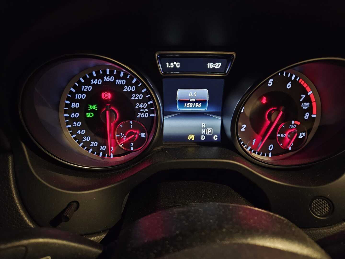 MERCEDES-BENZ CLA 2016