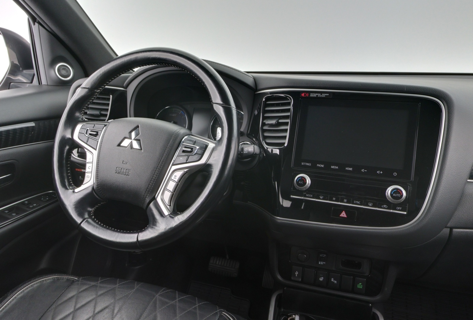 MITSUBISHI Outlander PHEV 2020
