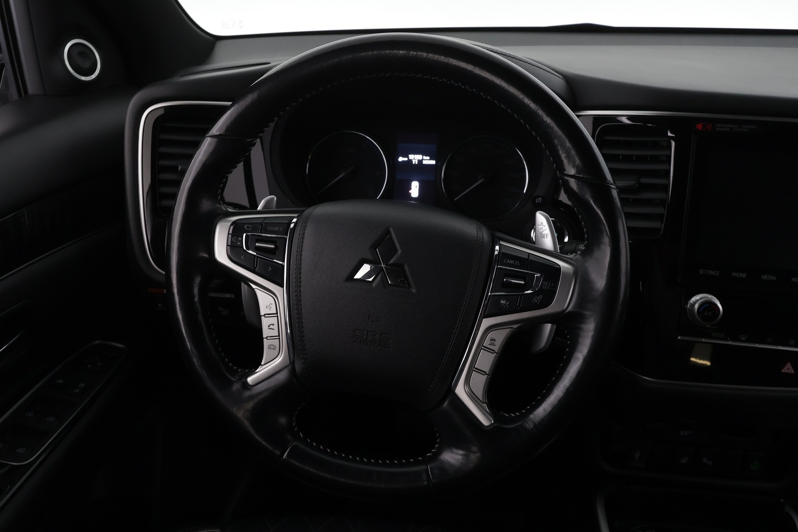 MITSUBISHI Outlander PHEV 2020