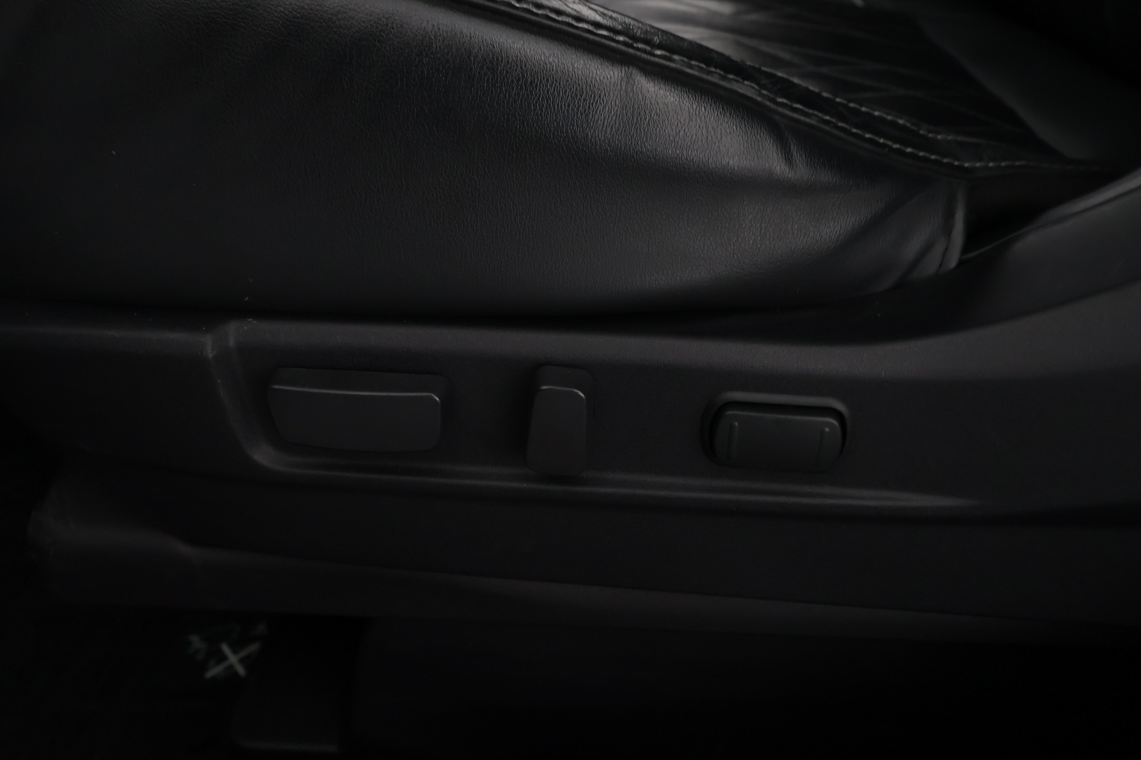 MITSUBISHI Outlander PHEV 2020