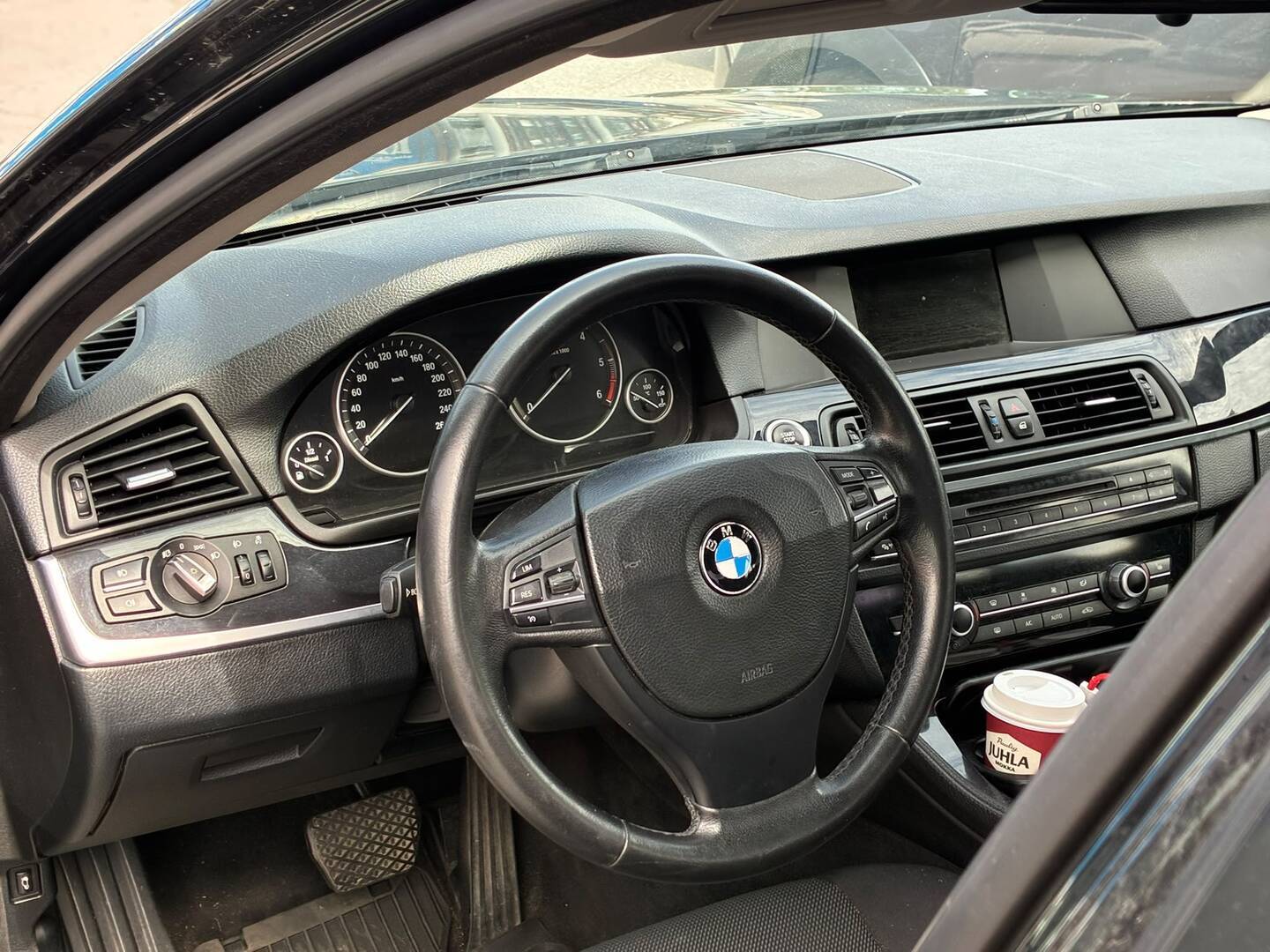 BMW 520 2013