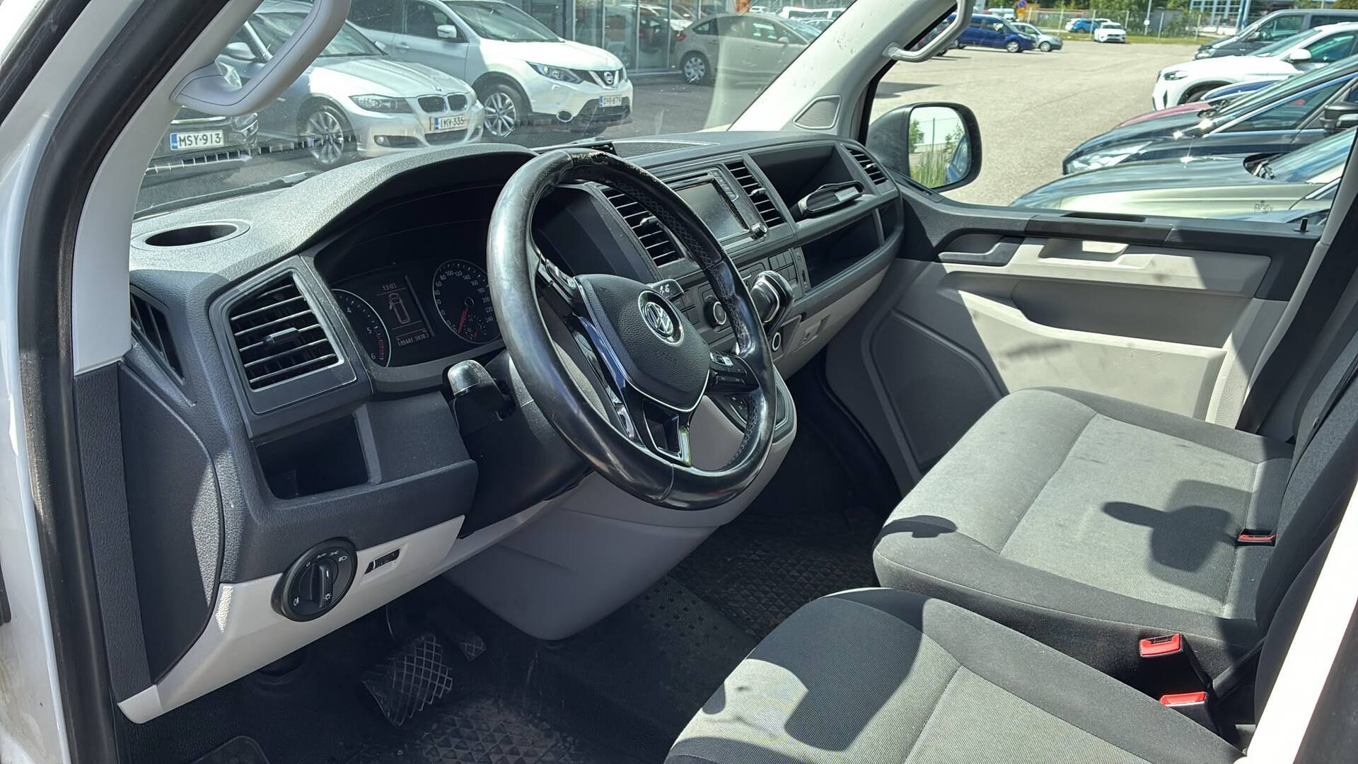 VOLKSWAGEN Transporter 2018