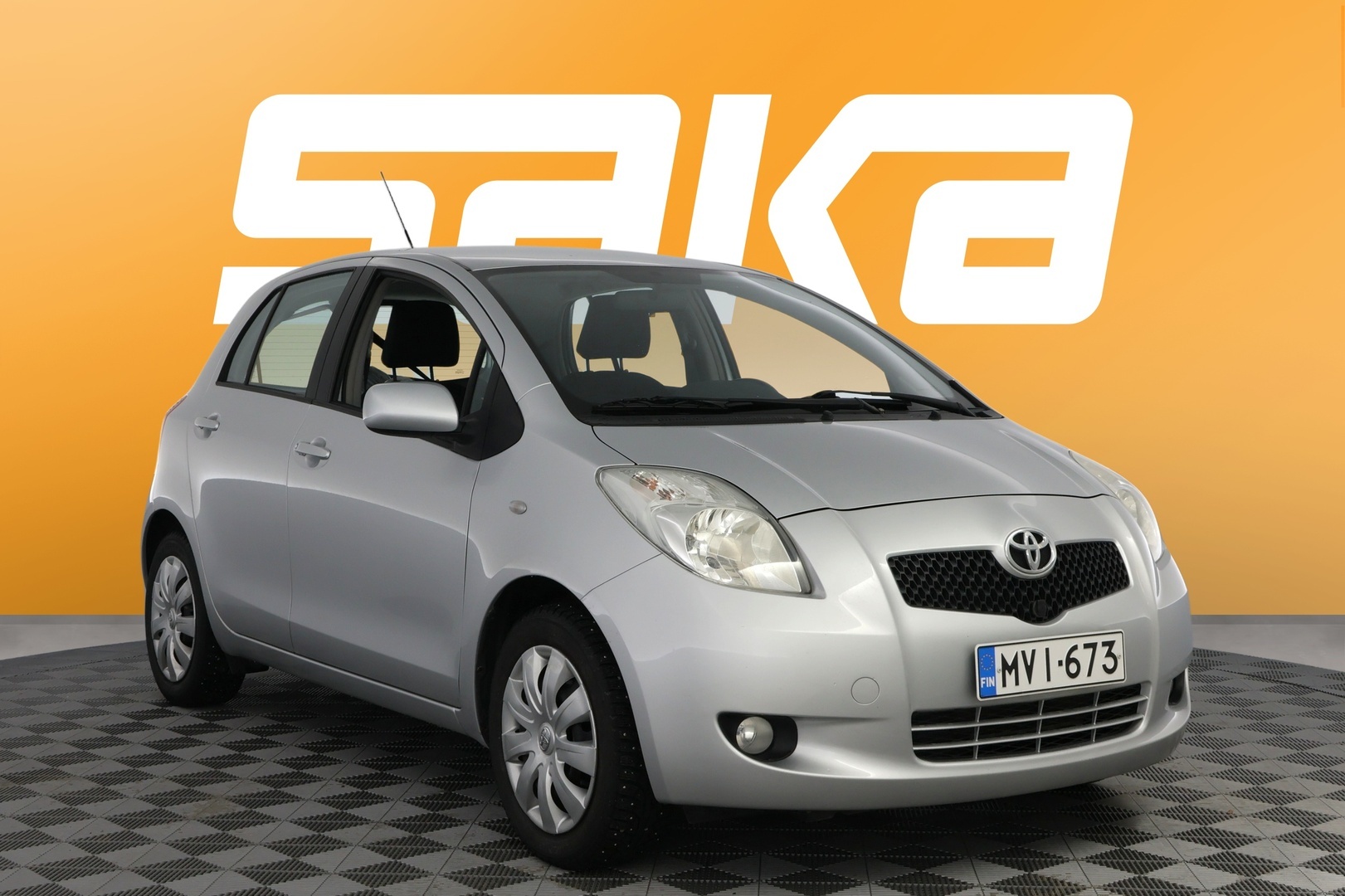 TOYOTA Yaris 2009