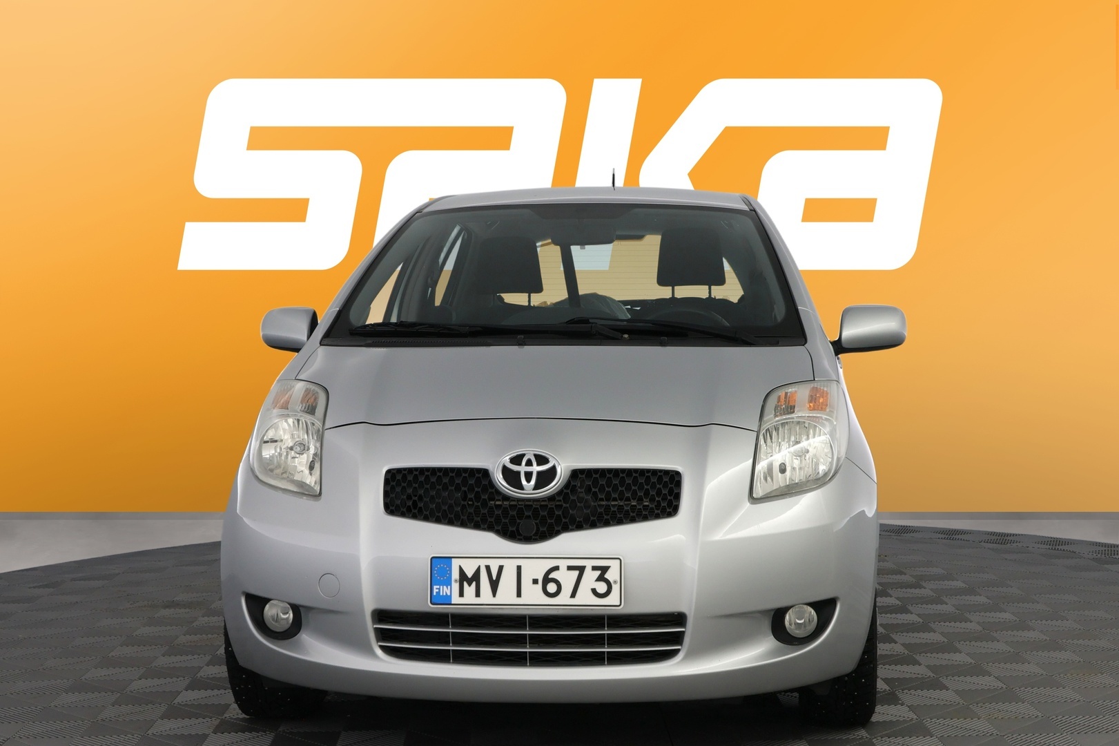 TOYOTA Yaris 2009