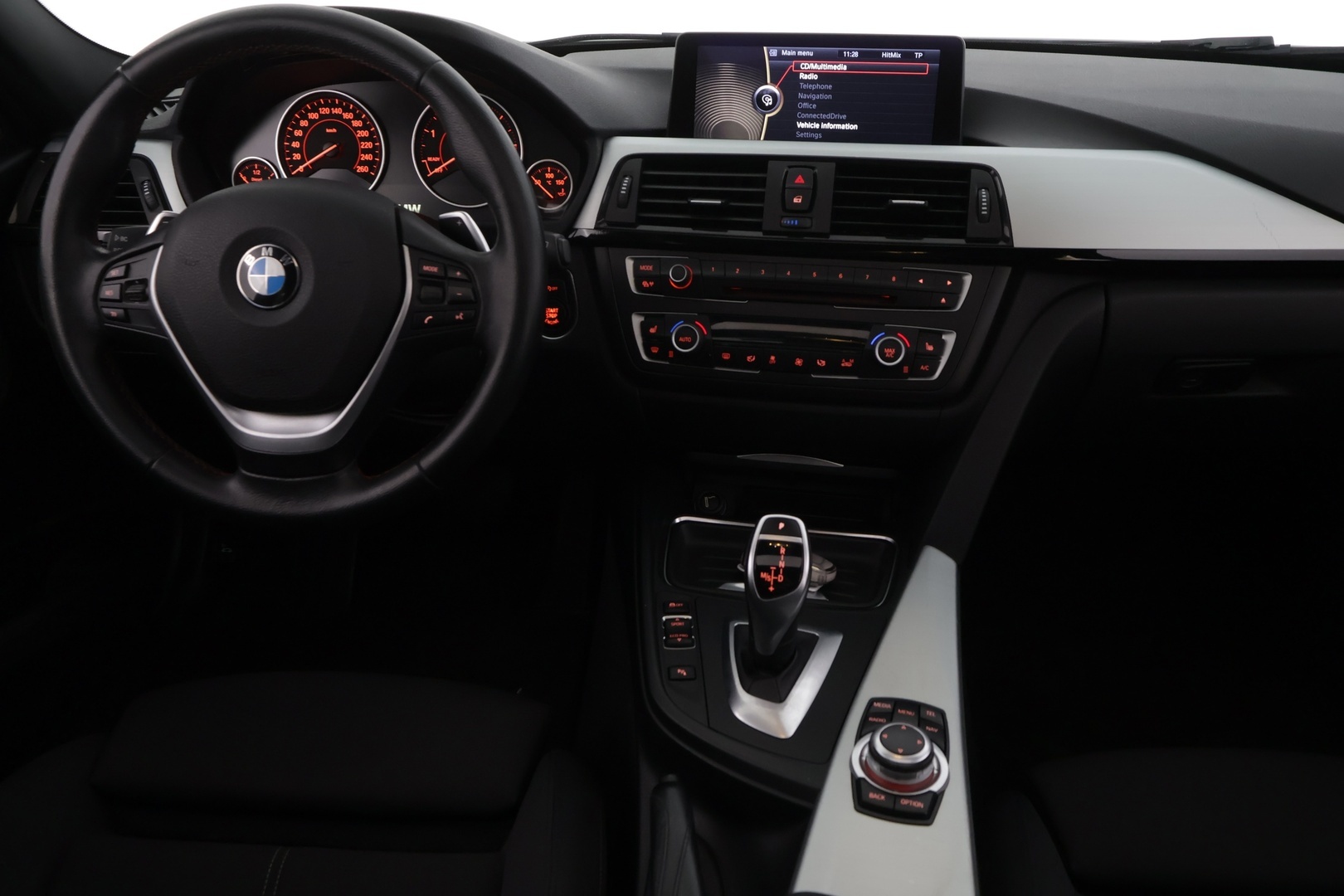 BMW 330 2012