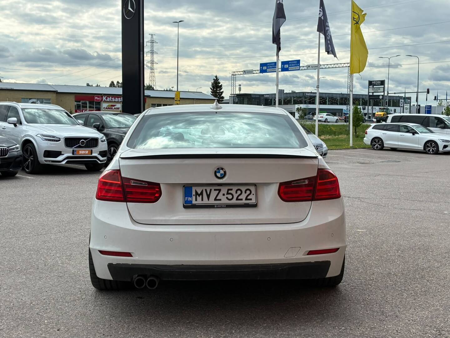 BMW 330 2012