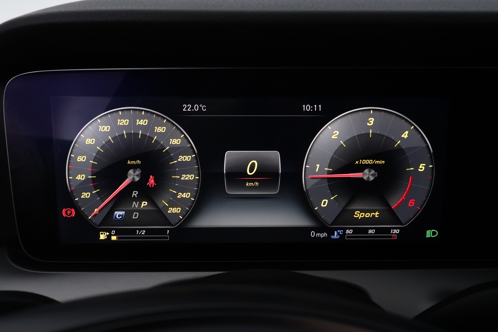 MERCEDES-BENZ E 2018