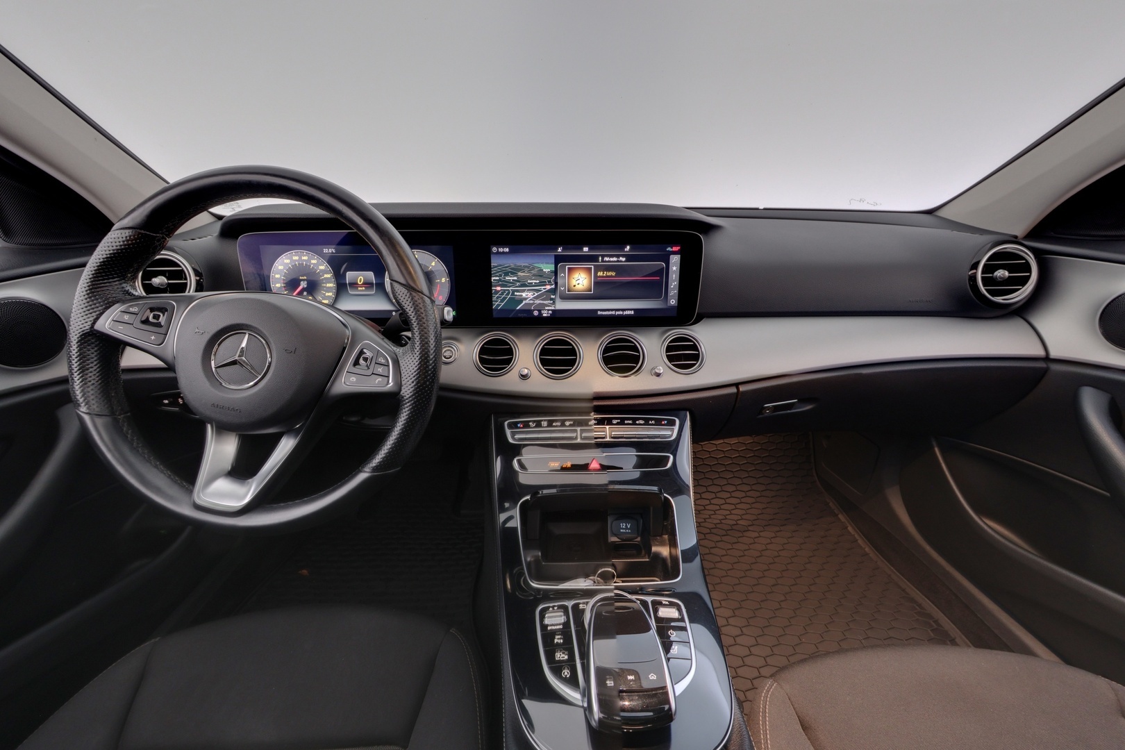 MERCEDES-BENZ E 2018