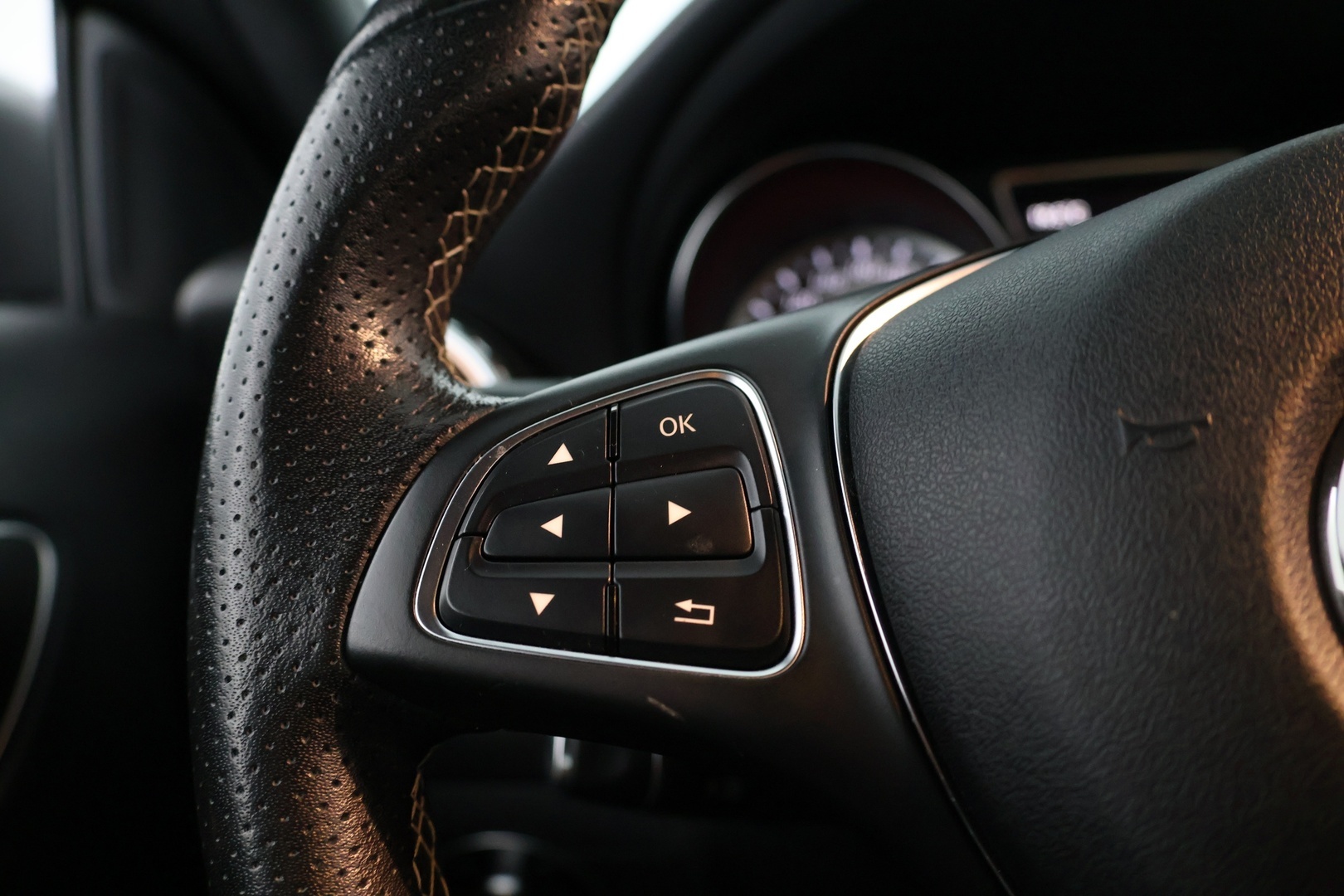 MERCEDES-BENZ GLA 2017