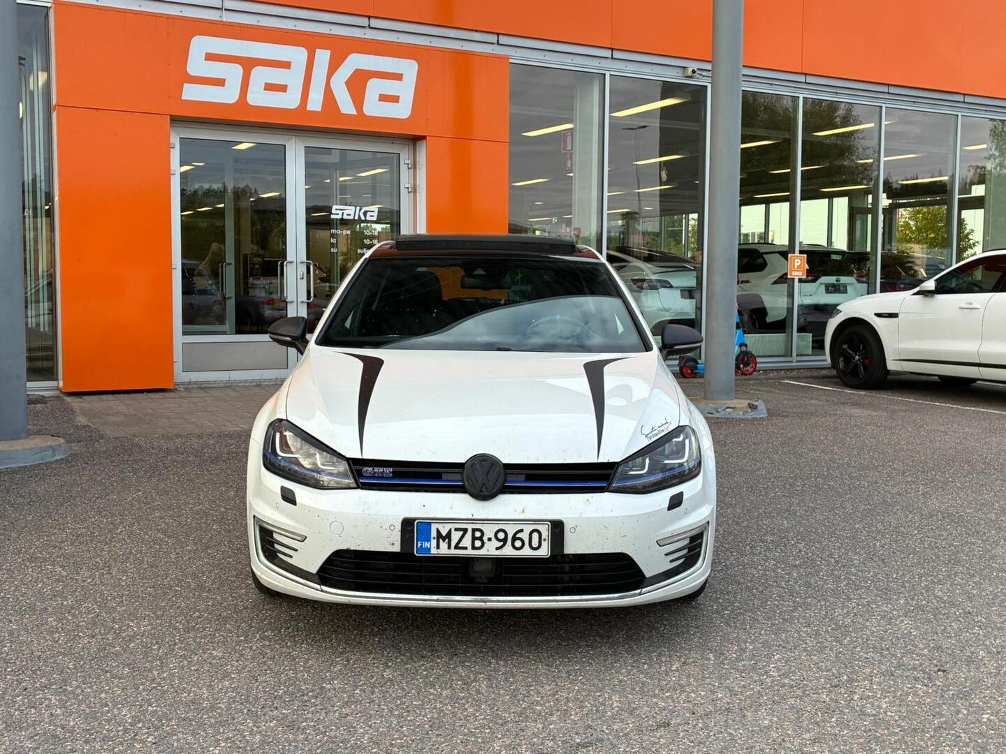 VOLKSWAGEN Golf 2015