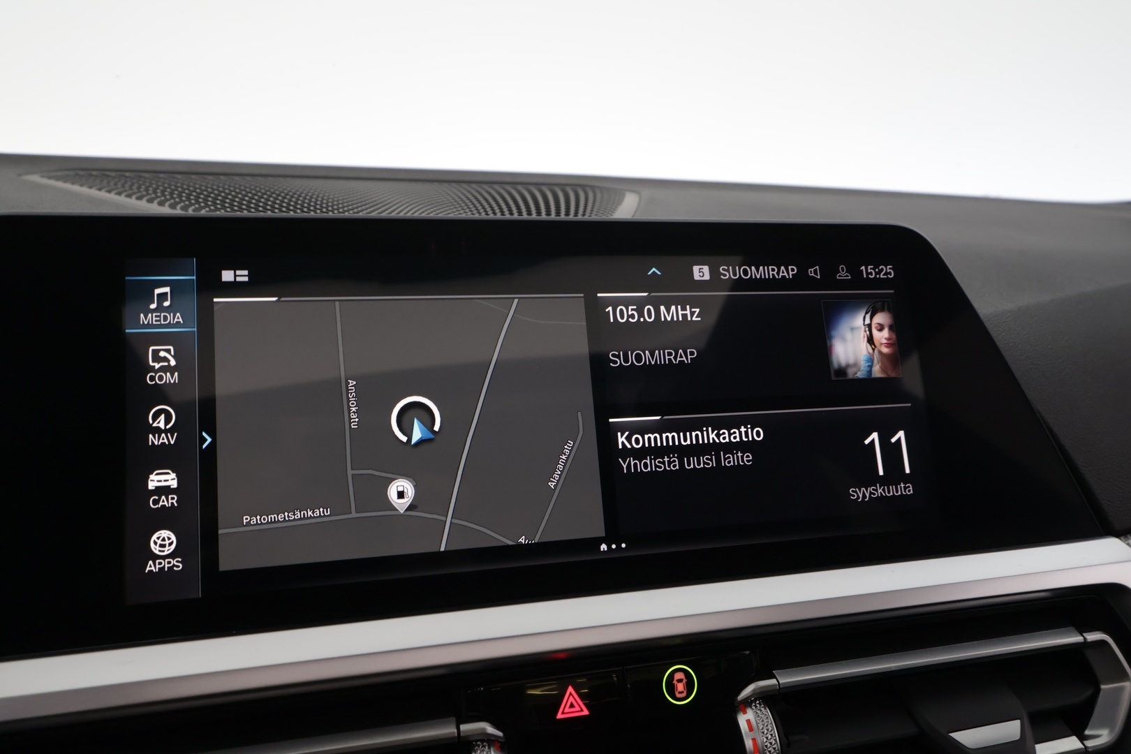 BMW 330 2019