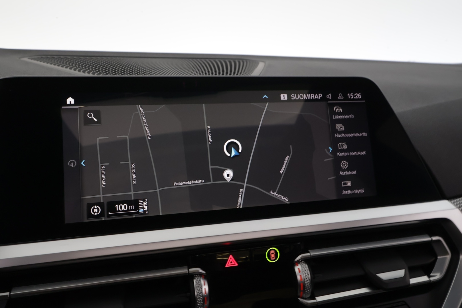 BMW 330 2019