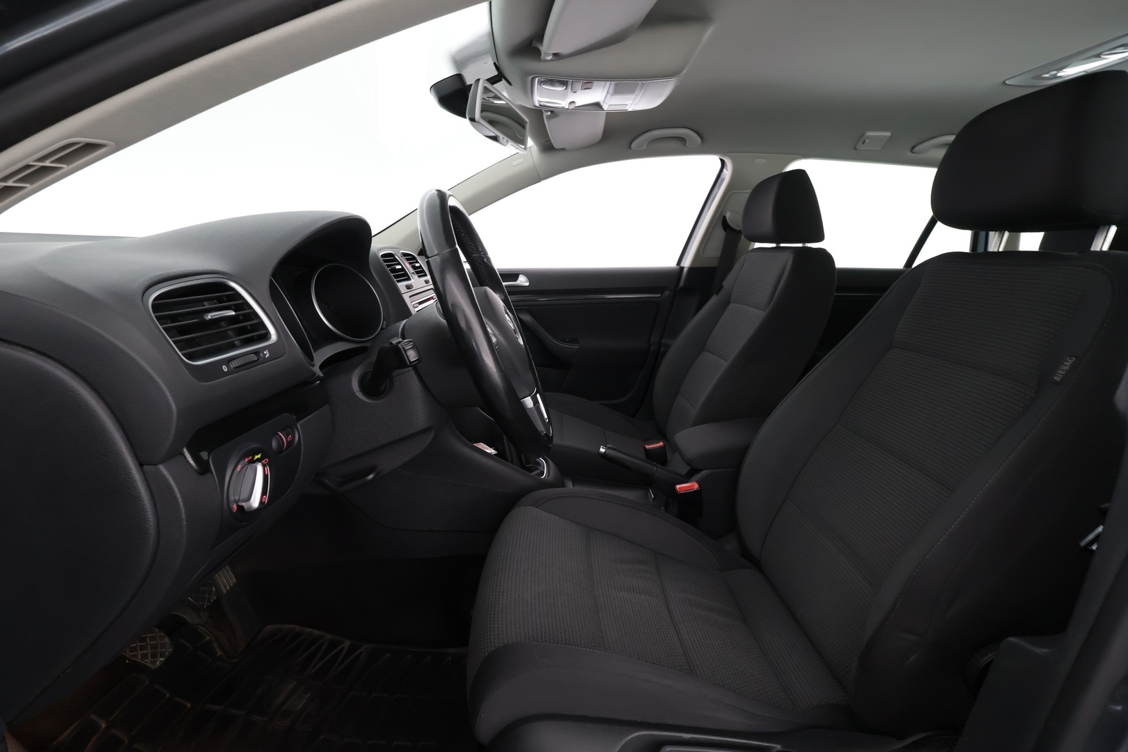 VOLKSWAGEN Golf 2011