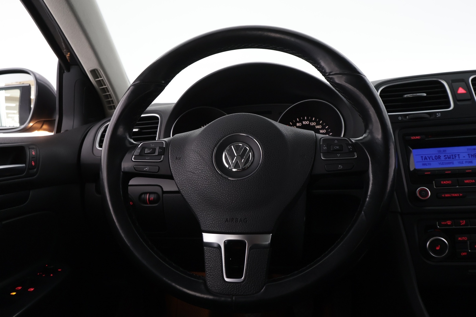 VOLKSWAGEN Golf 2011