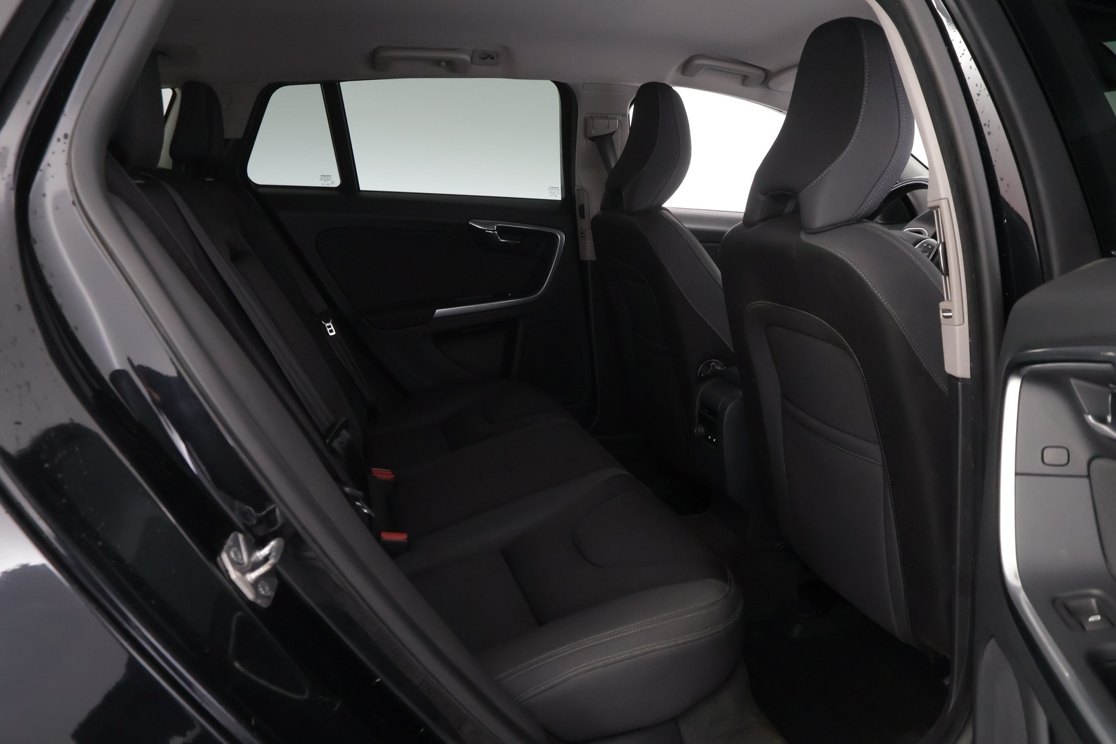 VOLVO V60 2014