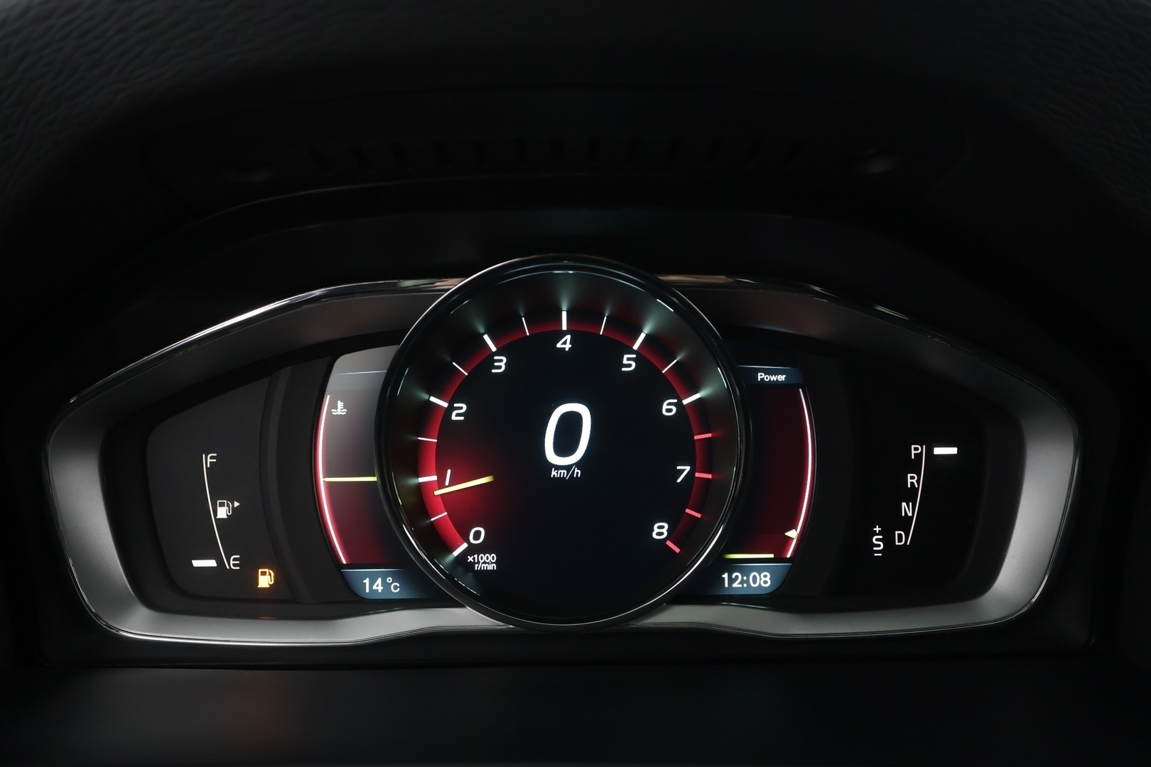 VOLVO V60 2014