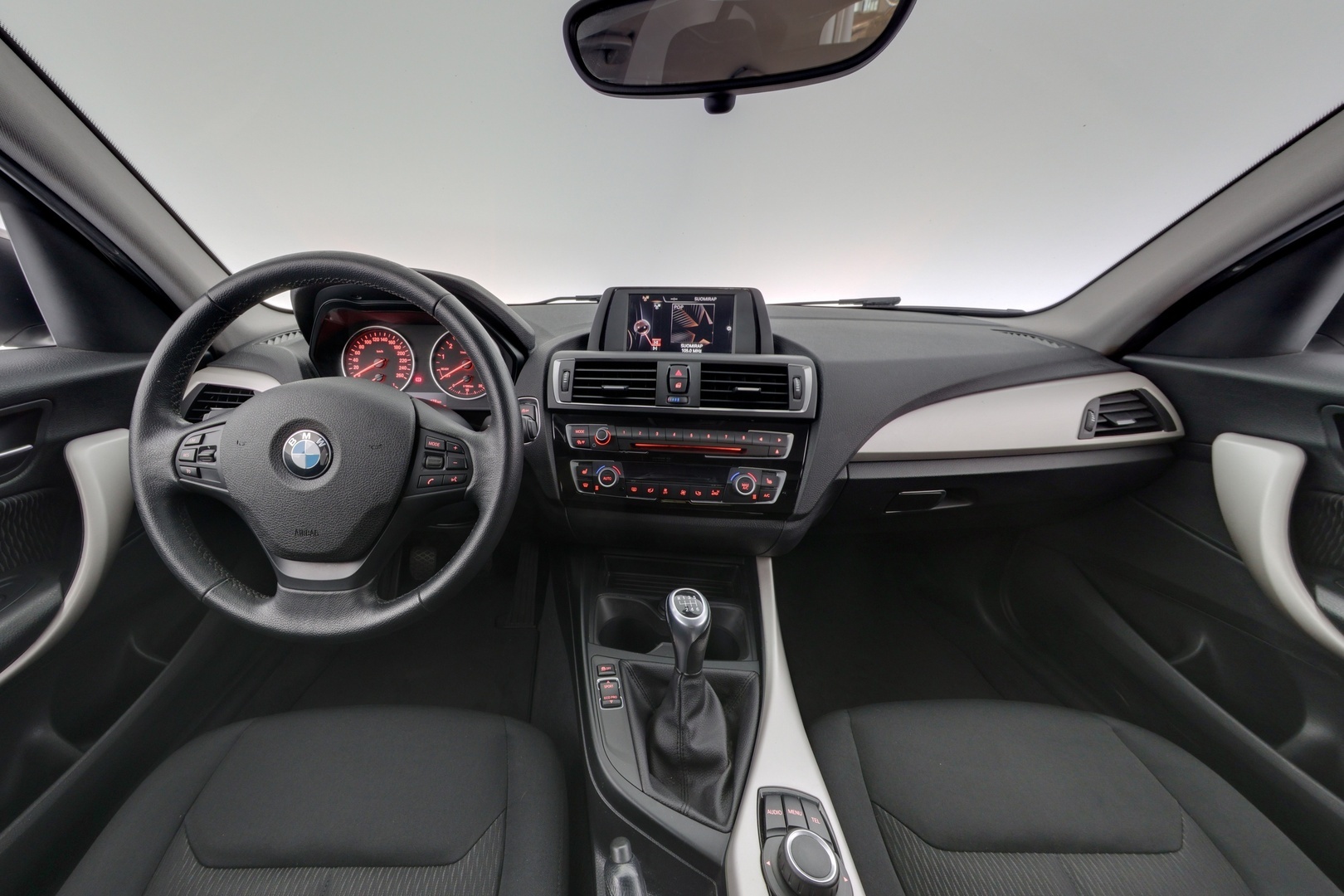 BMW 120 2016