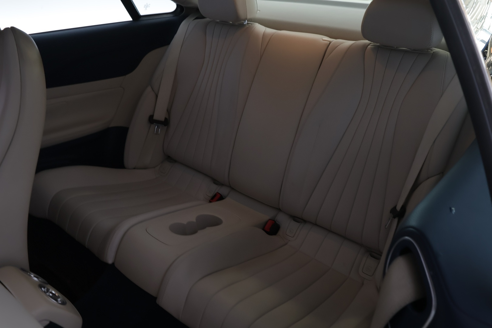 MERCEDES-BENZ E 2017
