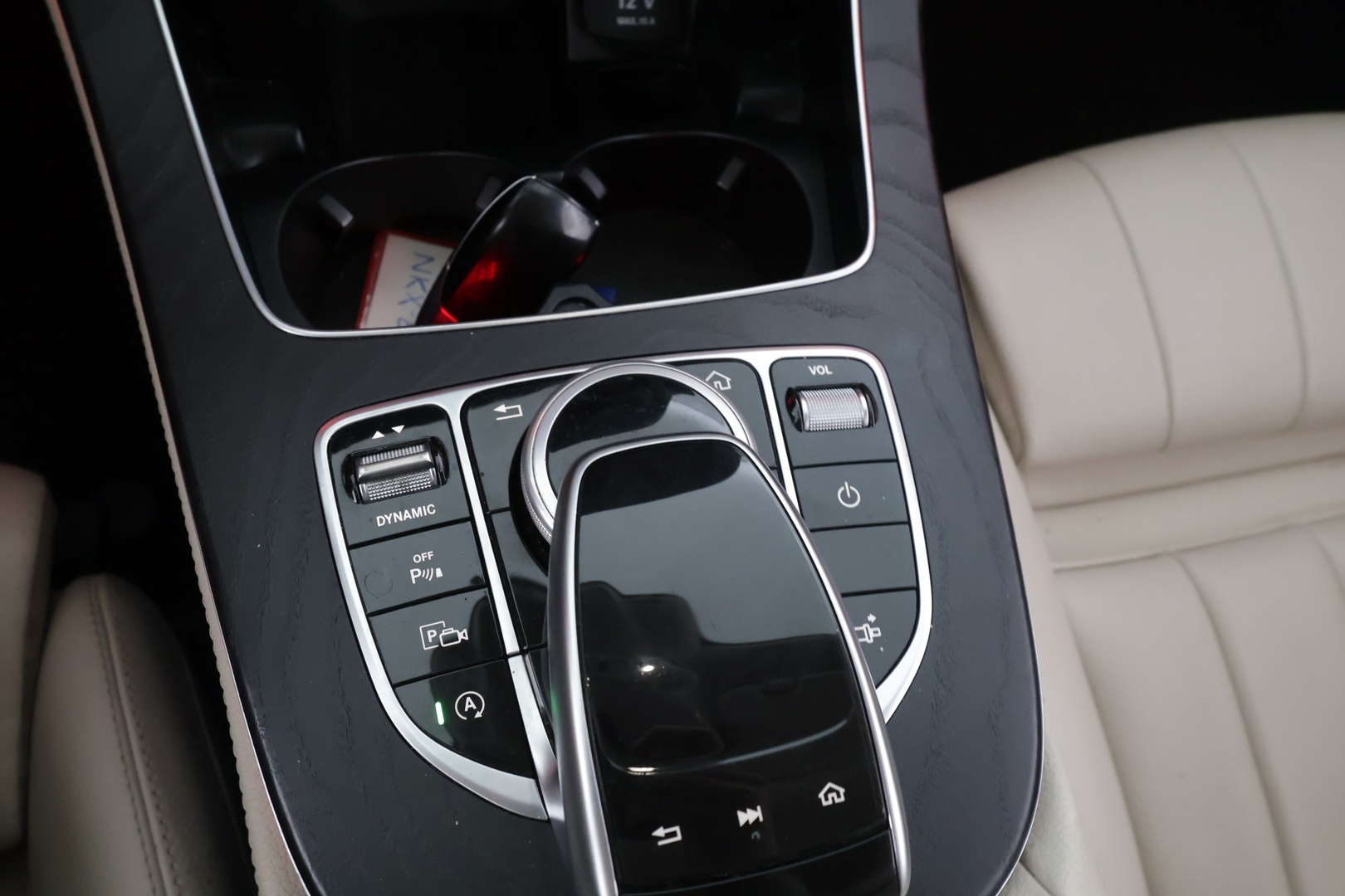 MERCEDES-BENZ E 2017