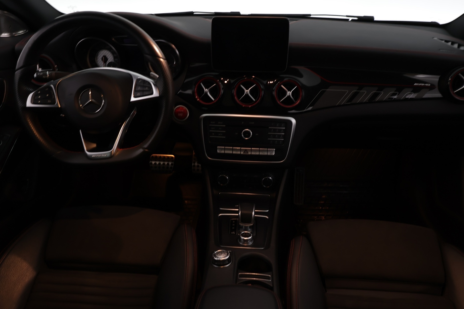 MERCEDES-BENZ CLA 45 AMG 2018